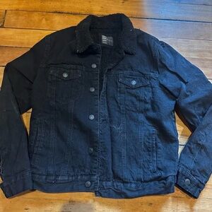 Black Sherpa-Lined Denim Jacket - Women's Jean Jacket